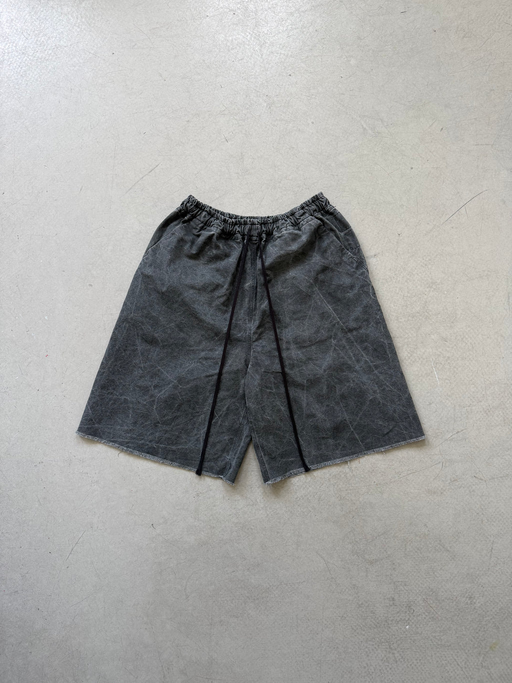 volume shorts washed