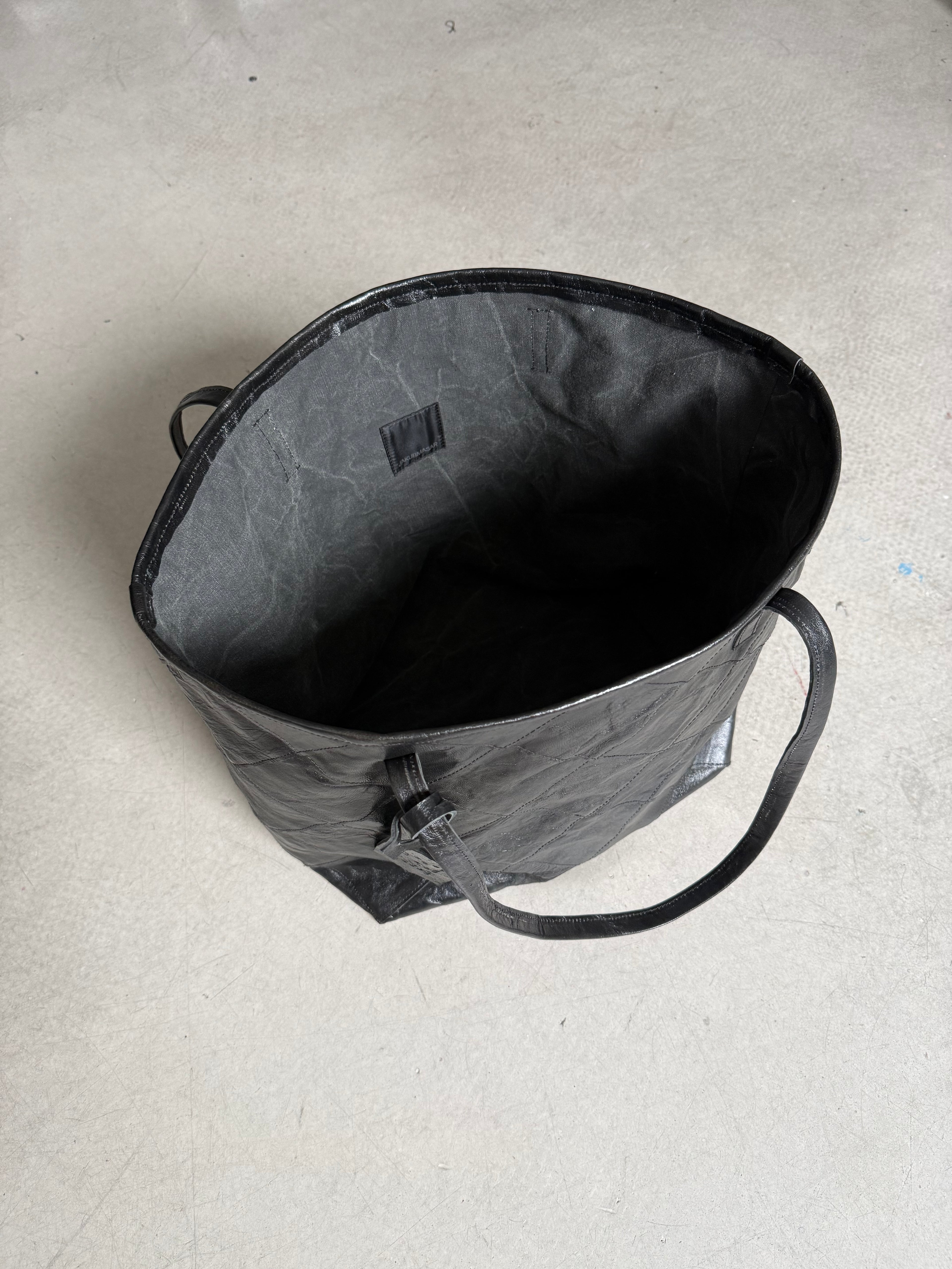 SQUARE LEATHER TOTE