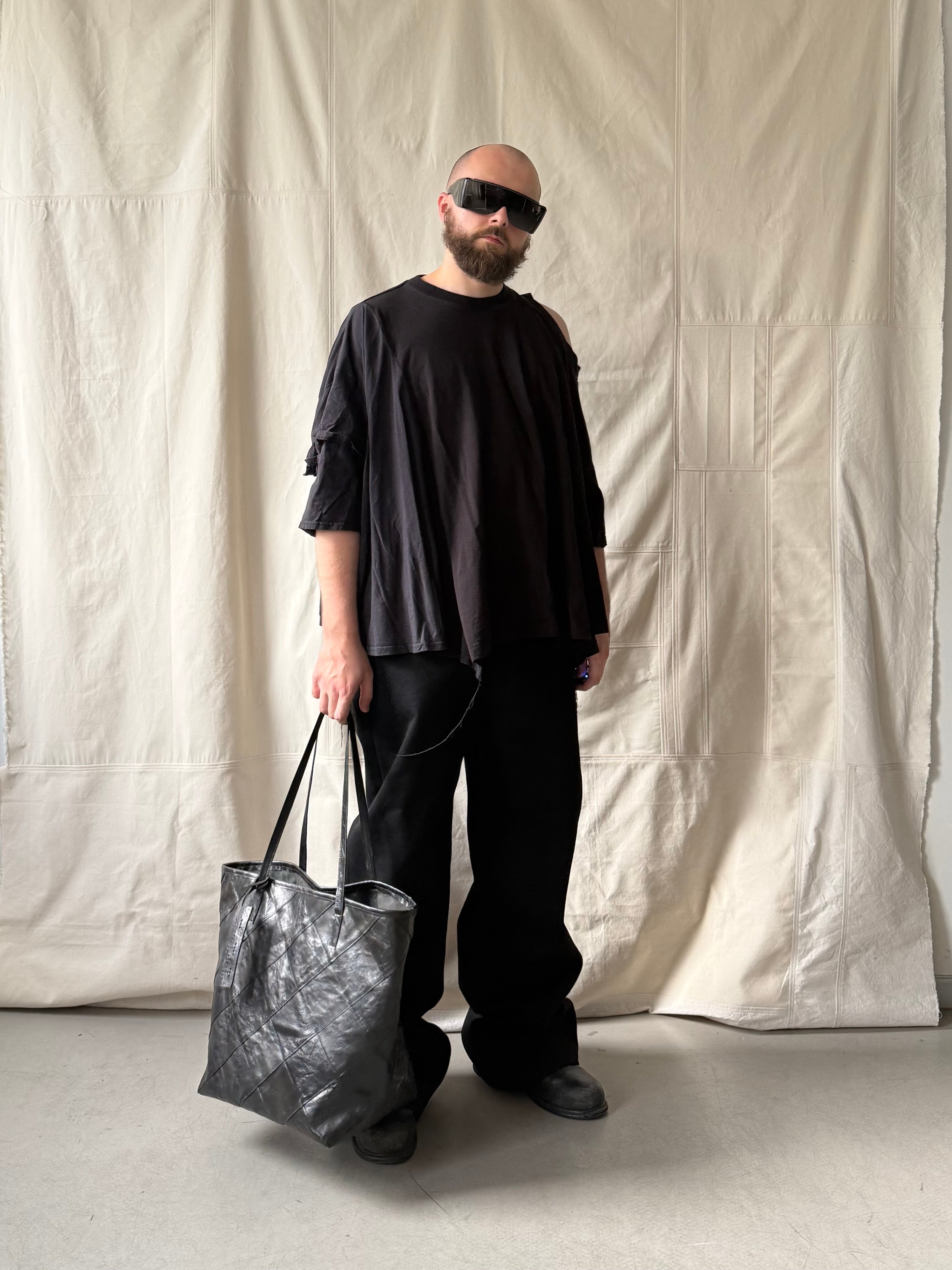SQUARE LEATHER TOTE
